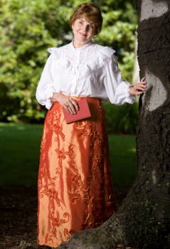Ann Maggs as Helena Modjeska - photo by Samuel Masinter